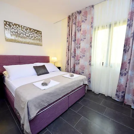 Apartment Lozna Residence-4 *