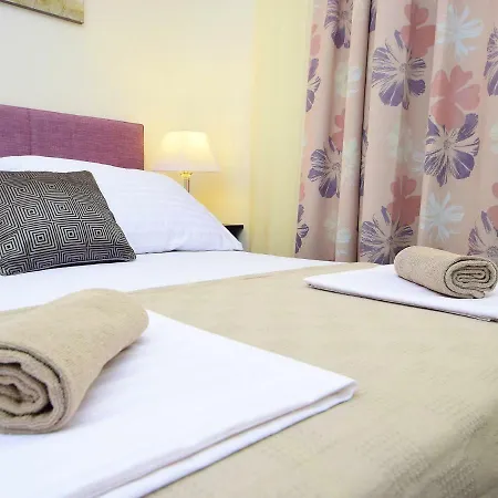 Lozna Residence-4 *